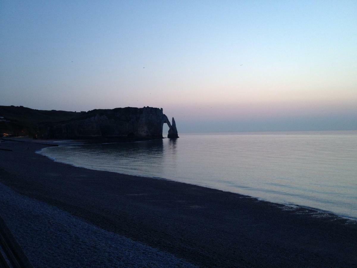 Comme Un Poisson Dans L'Eau Étretat Exterior foto