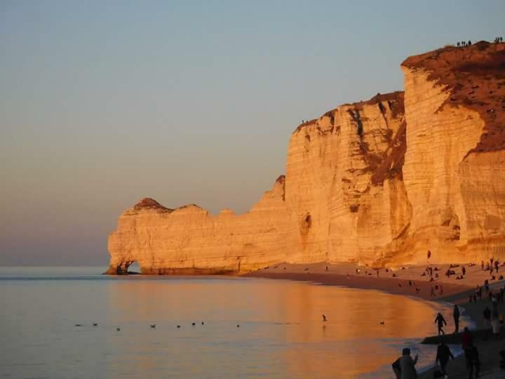 Comme Un Poisson Dans L'Eau Étretat Exterior foto